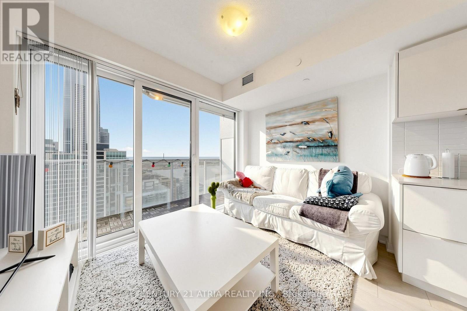 5205 - 88 Harbour Street, Toronto, Ontario  M5J 1B7 - Photo 9 - C14090392