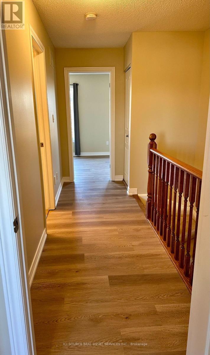 674 Rowley Common, Burlington, Ontario  L7L 0A5 - Photo 7 - W13789422