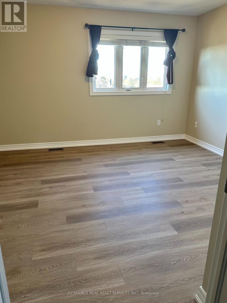 674 Rowley Common, Burlington, Ontario  L7L 0A5 - Photo 9 - W13789422