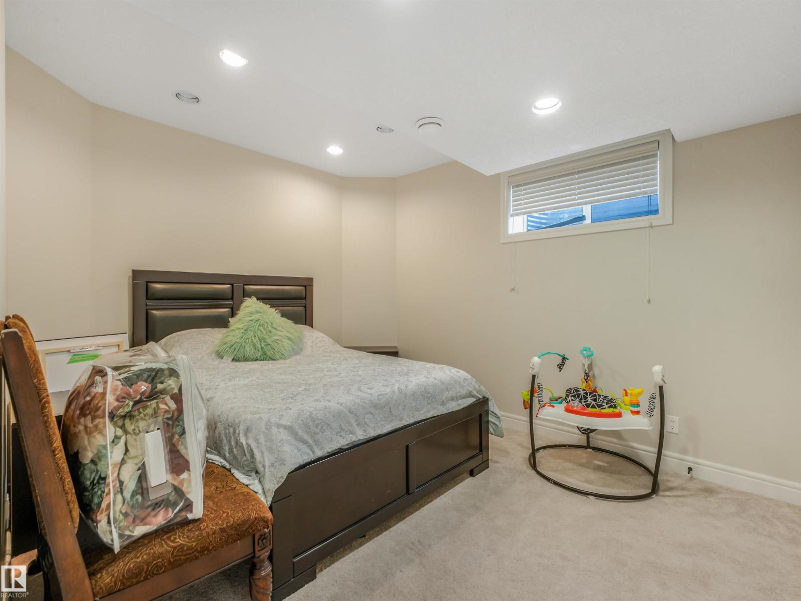 16604 72 ST NW NW