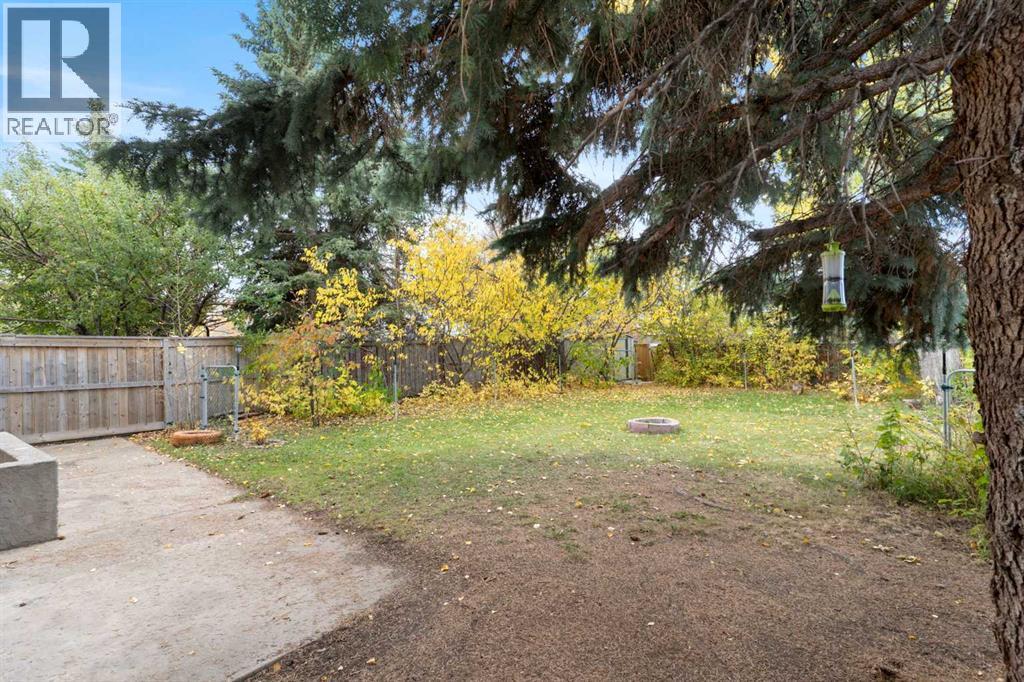 107 Bermuda Close NW, Calgary, Alberta  T3K 1G4 - Photo 38 - A2347471