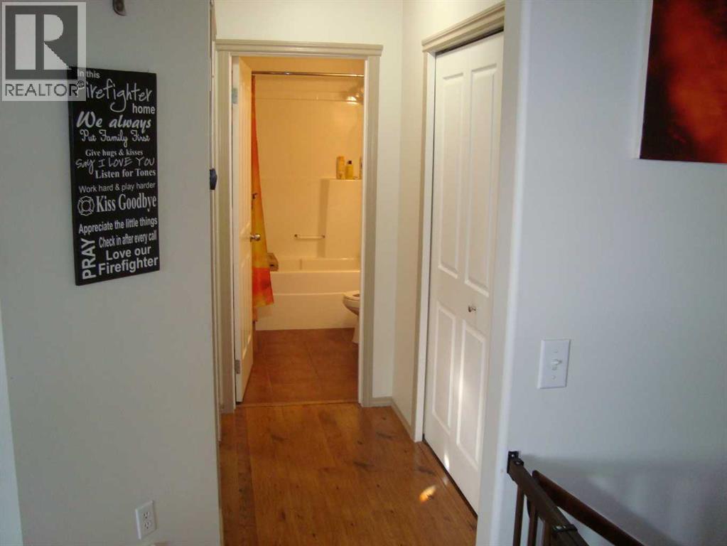 3 Regency Close