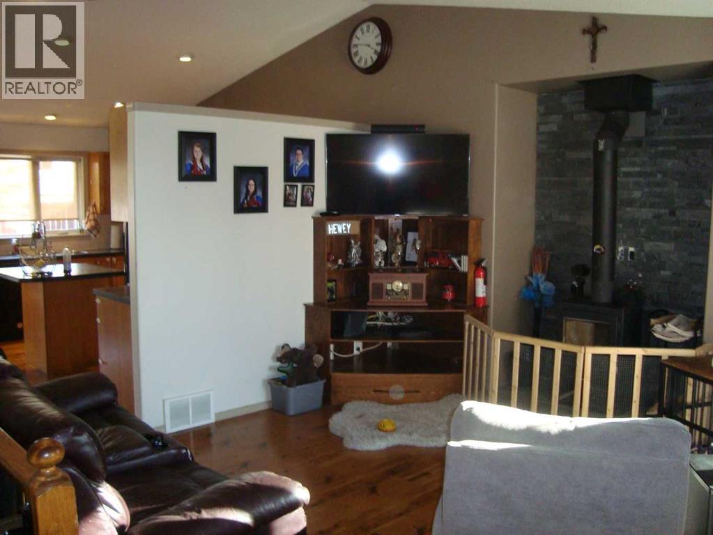 3 Regency Close
