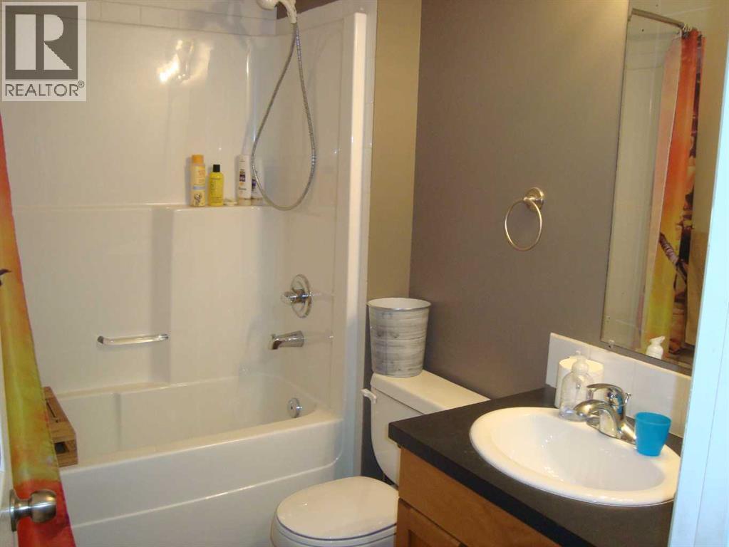 3 Regency Close