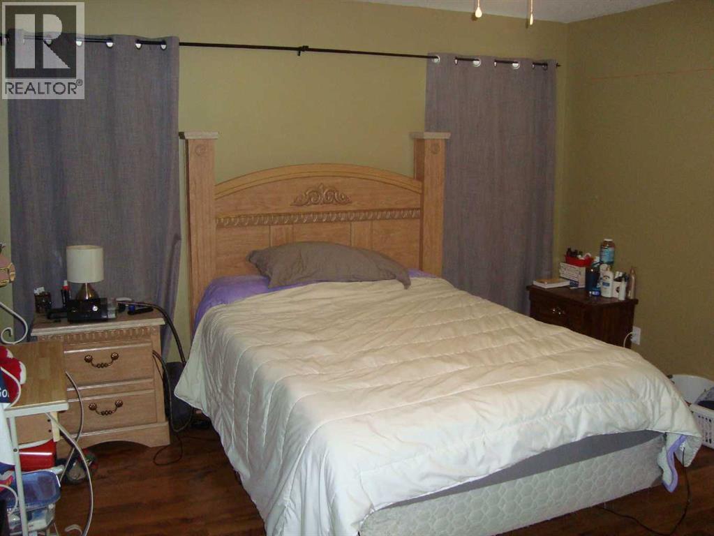 3 Regency Close