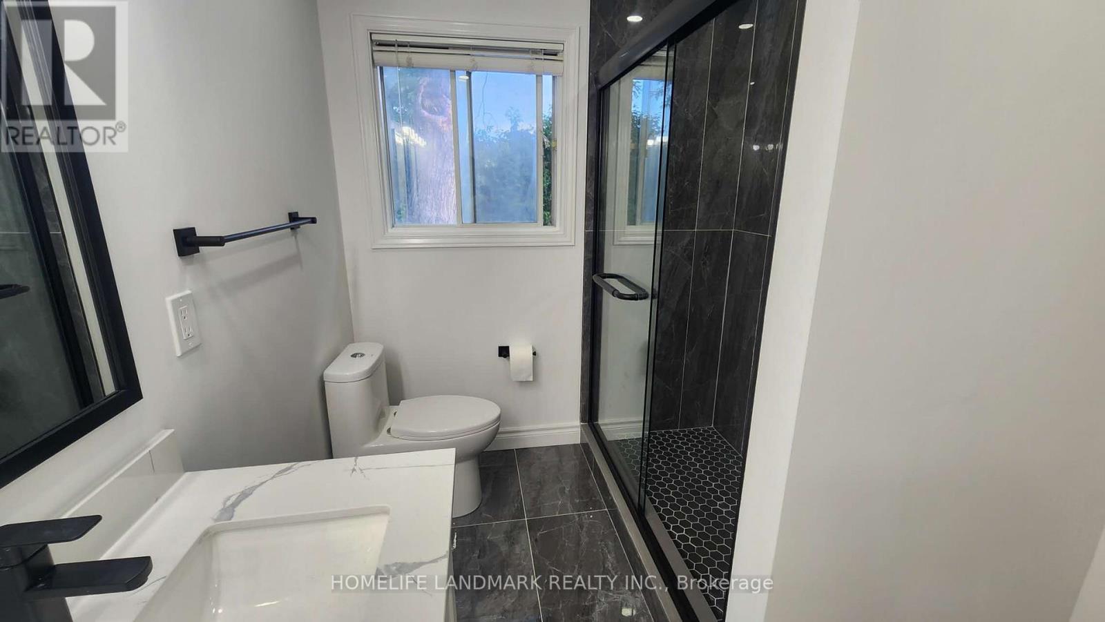 42 Cartier Crescent, Richmond Hill (Crosby), Ontario  L4C 2N2 - Photo 20 - N14104848