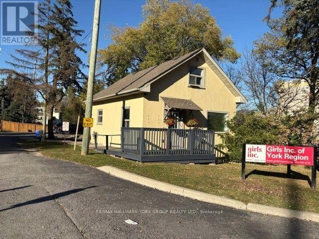 154 Wellington Street E, Aurora, Ontario  L4G 1G3 - Photo 2 - N14104906