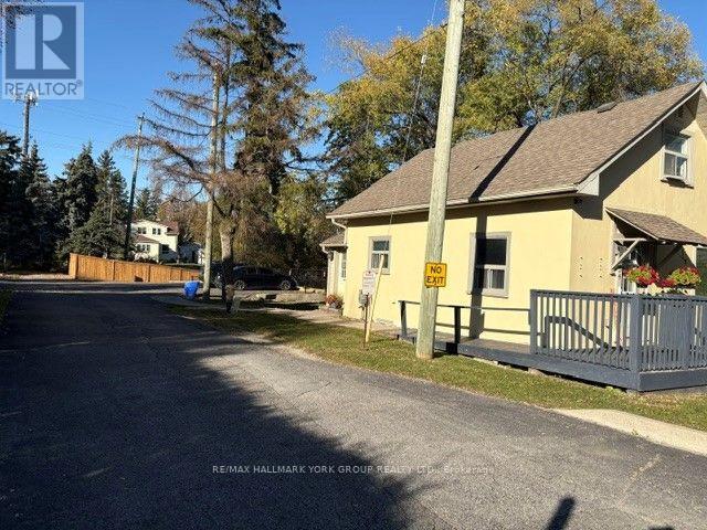 154 Wellington Street E, Aurora, Ontario  L4G 1G3 - Photo 3 - N14104906