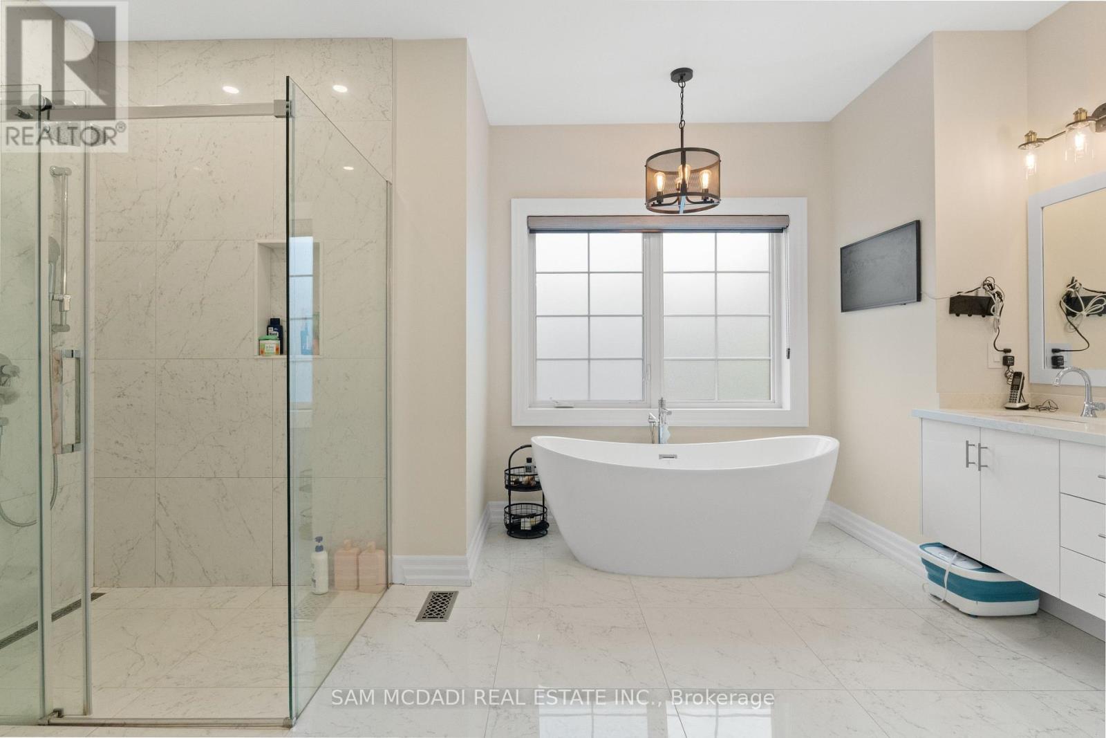 834 Edistel Crescent, Mississauga, Ontario  L5H 1T4 - Photo 18 - W14104828