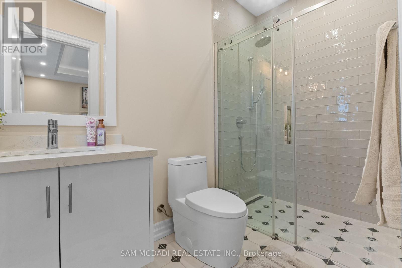 834 Edistel Crescent, Mississauga, Ontario  L5H 1T4 - Photo 23 - W14104828
