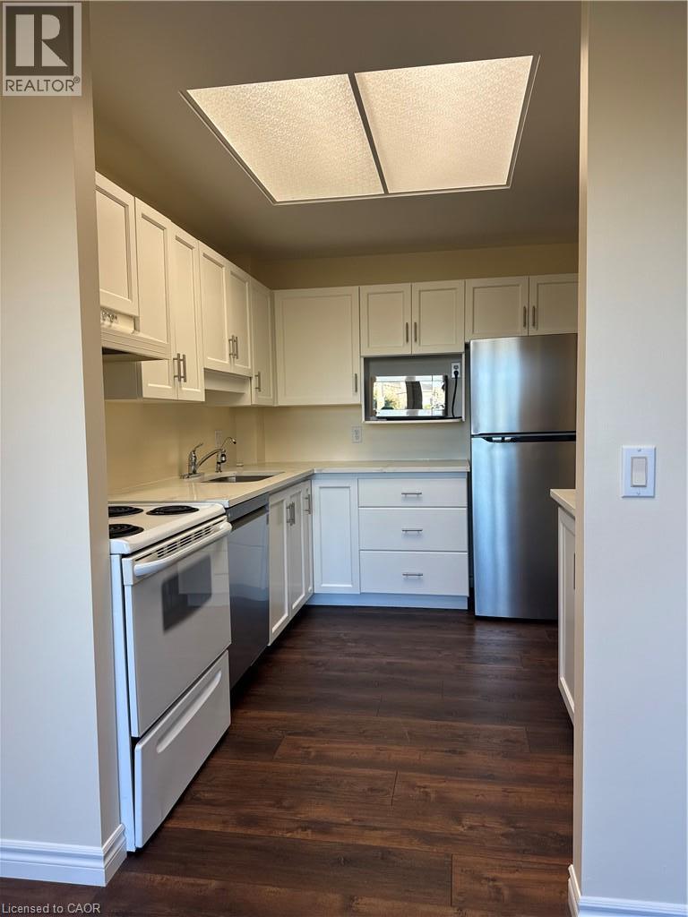 405 Erb Street W Unit# 102, Waterloo, Ontario  N2L 1W7 - Photo 5 - 40872972