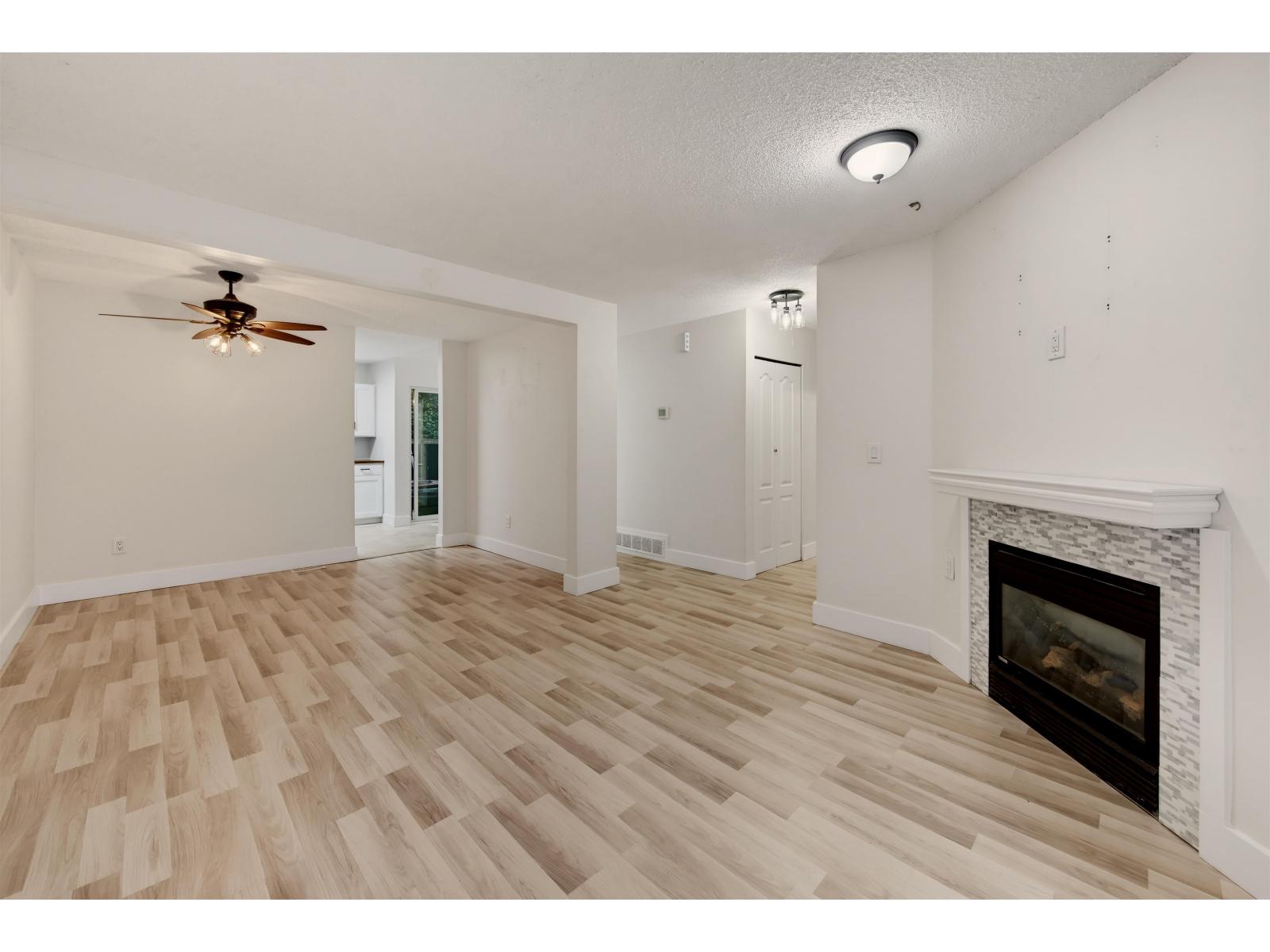 9 32705 Fraser Crescent, Mission, British Columbia  V2V 1C9 - Photo 9 - R3177503