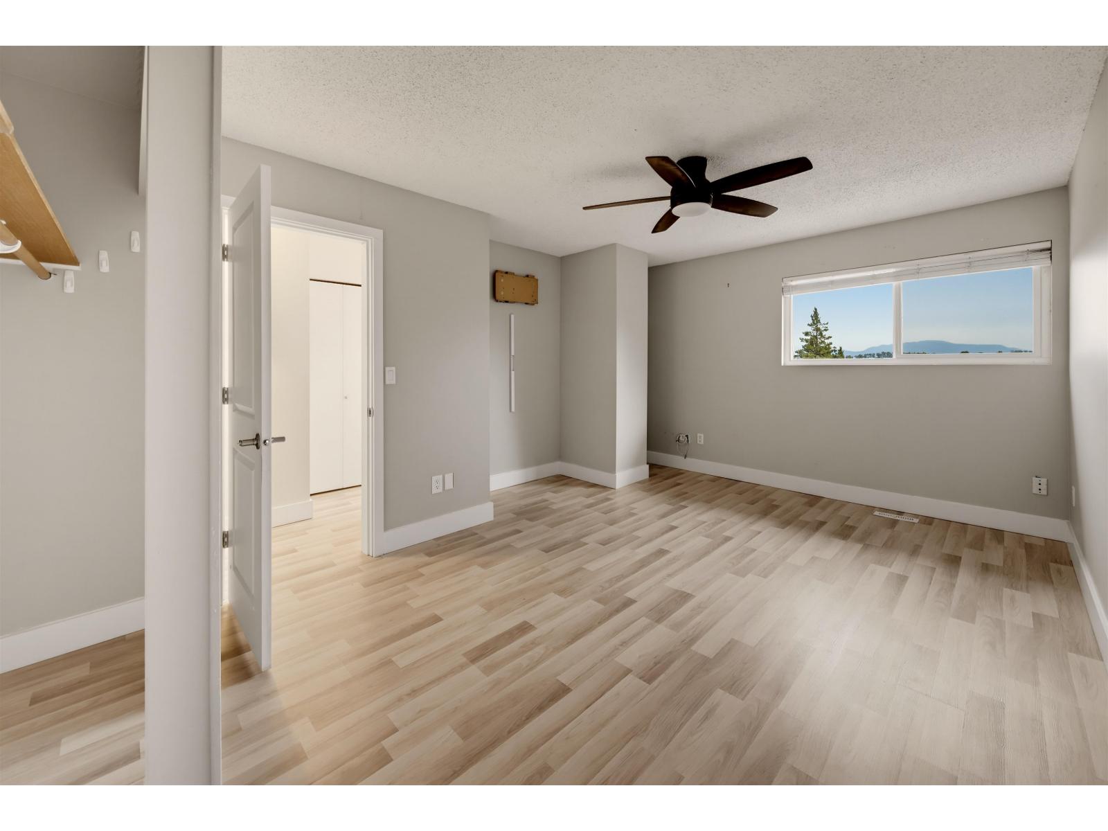 9 32705 Fraser Crescent, Mission, British Columbia  V2V 1C9 - Photo 4 - R3177503