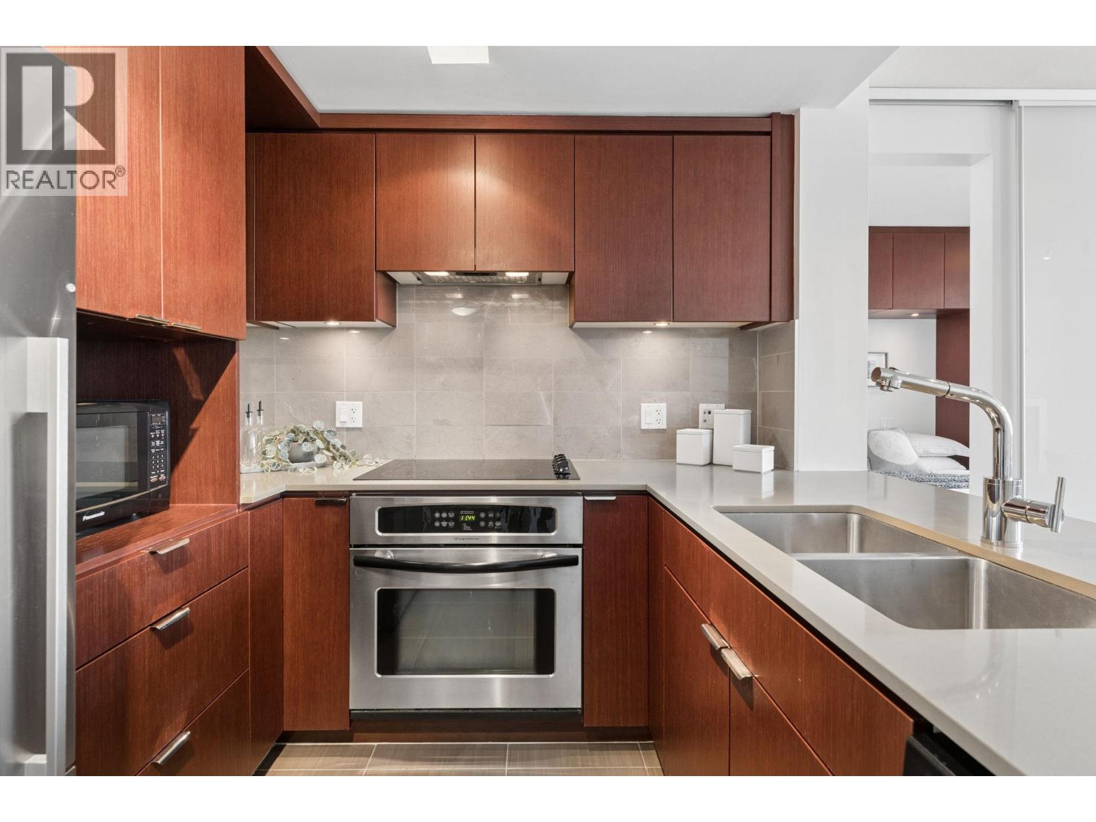 1101 158 W 13th Street, North Vancouver, British Columbia  V7M 0A7 - Photo 13 - R3177649