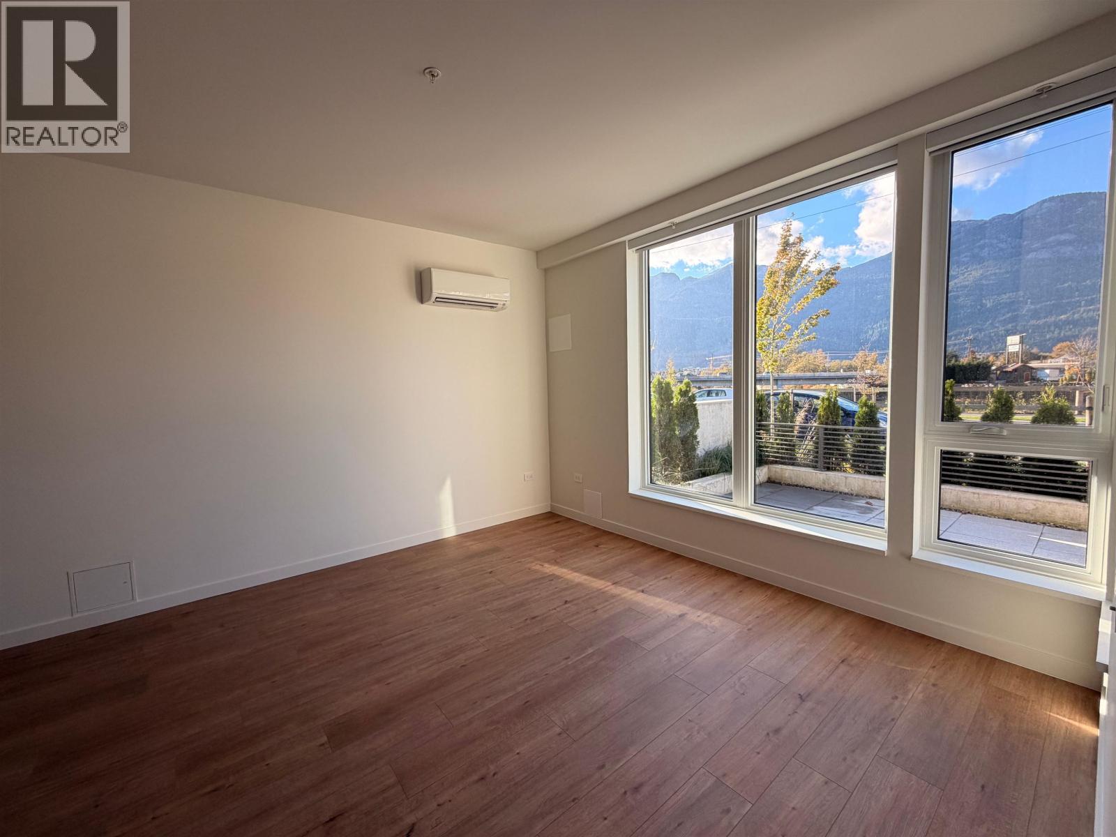 121 1502 Scott Crescent, Vancouver, British Columbia  V8B 1G4 - Photo 4 - R3177660