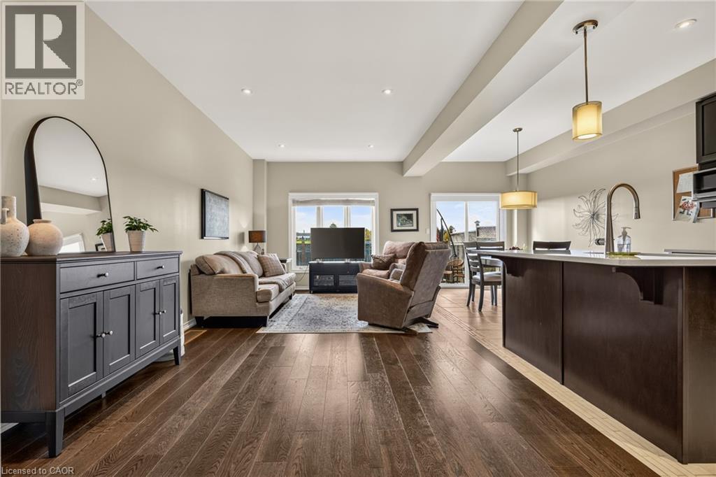 370 Stonehenge Drive Unit# 8, Ancaster, Ontario  L9K 0H9 - Photo 5 - 40870731
