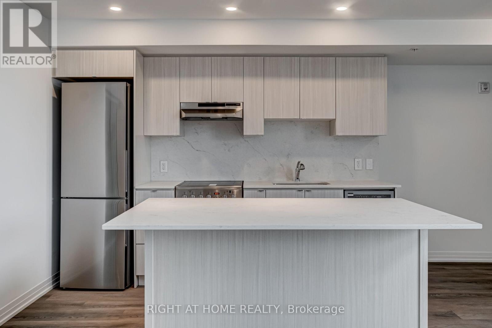105 - 408 Brown's Line, Toronto (Alderwood), Ontario  M8W 3T8 - Photo 11 - W14104928