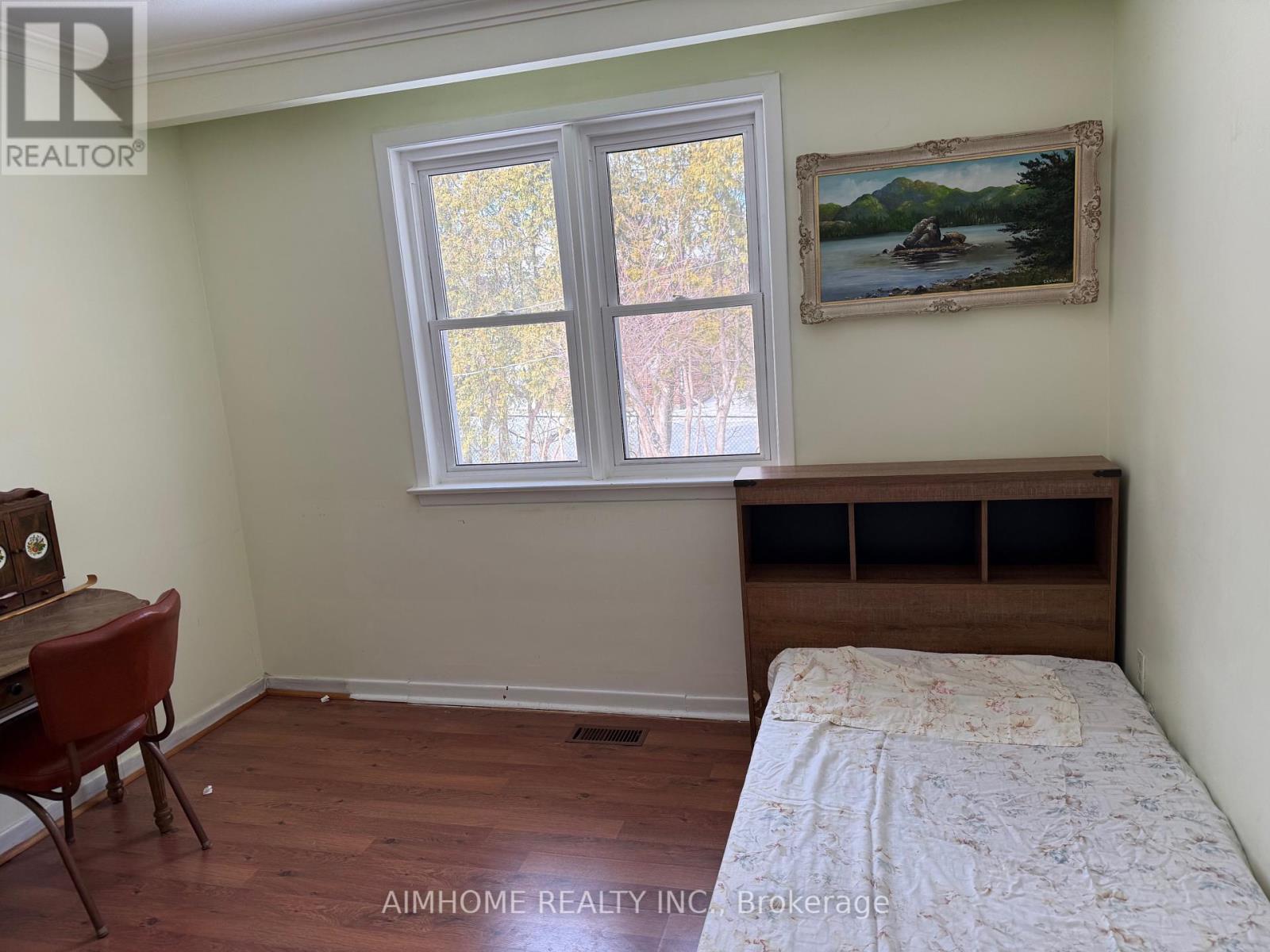 #1 - 68 Claver Avenue, Toronto (Yorkdale-Glen Park), Ontario  M6B 2W2 - Photo 7 - W14104944