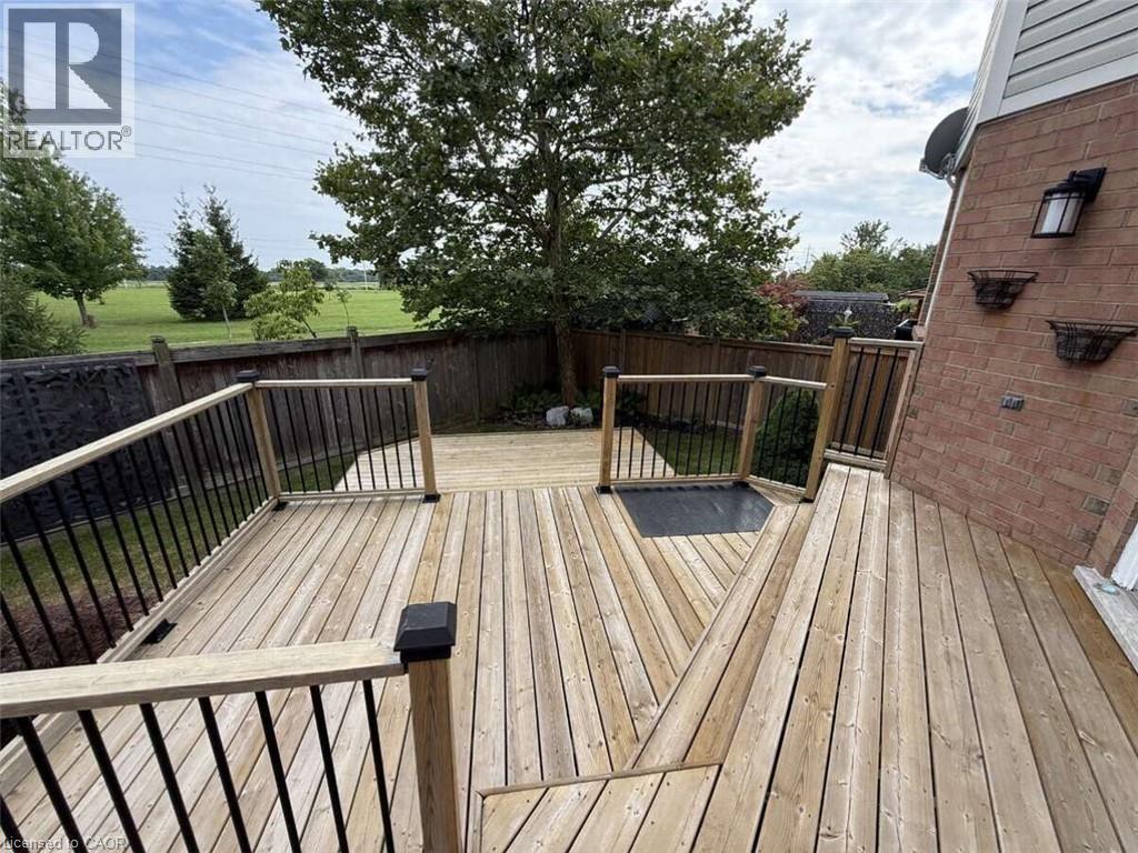 5673 Roseville Court, Burlington, Ontario  L7L 6V4 - Photo 4 - 40873227