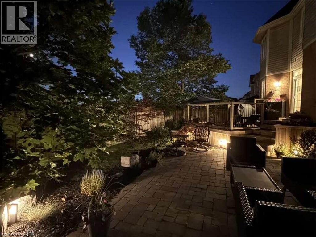 5673 Roseville Court, Burlington, Ontario  L7L 6V4 - Photo 40 - 40873227