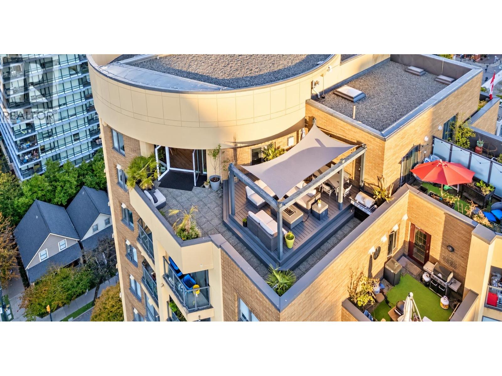 1704 488 HELMCKEN STREET, vancouver, British Columbia