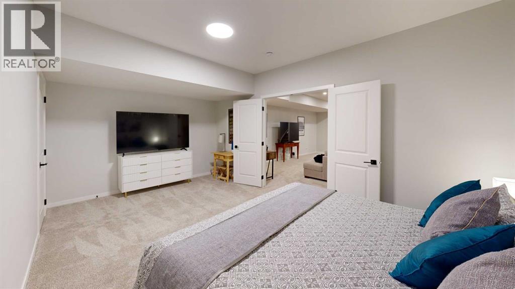 115 5 Avenue SE