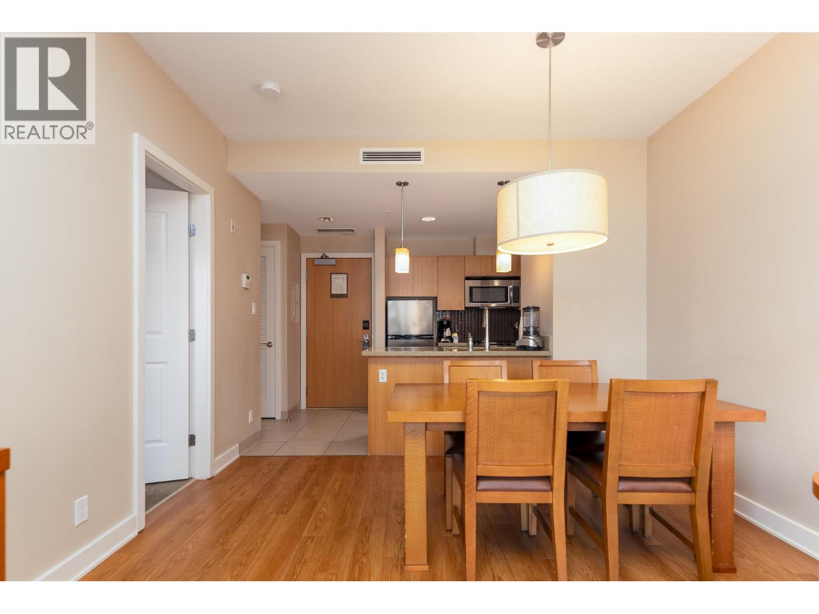 15 PARK Place Unit# 209