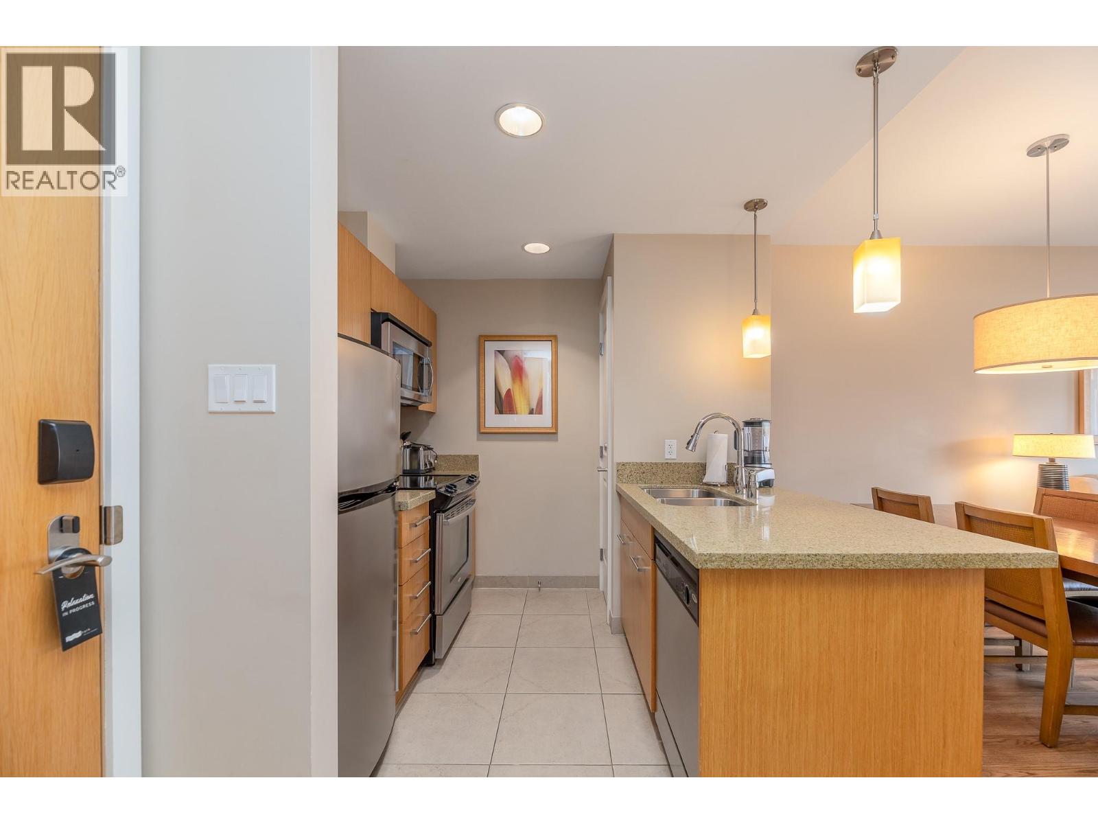 15 PARK Place Unit# 209