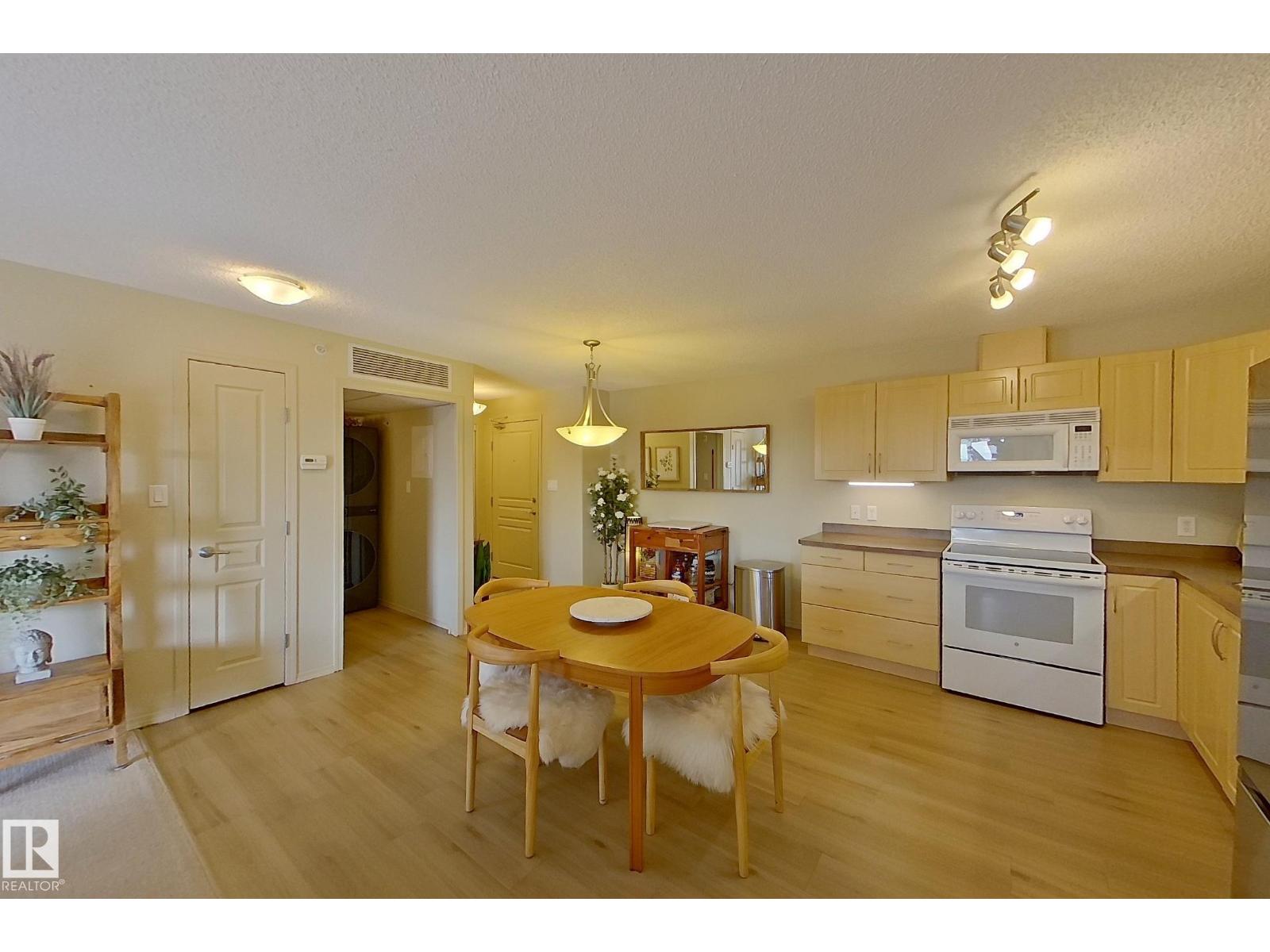 #328 16035 132 ST NW