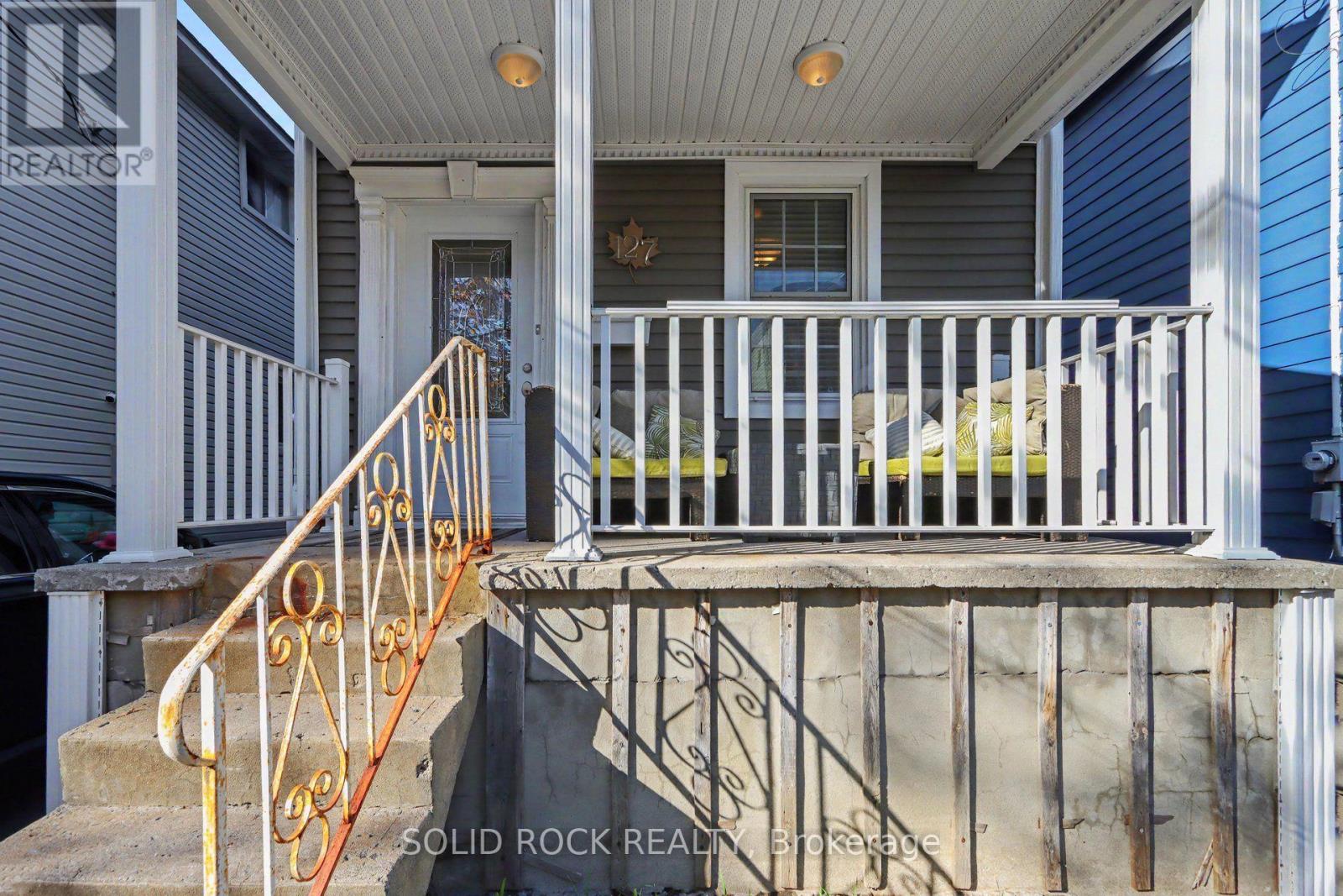 127 Pamilla Street, Ottawa, Ontario  K1S 3K9 - Photo 3 - X14104960