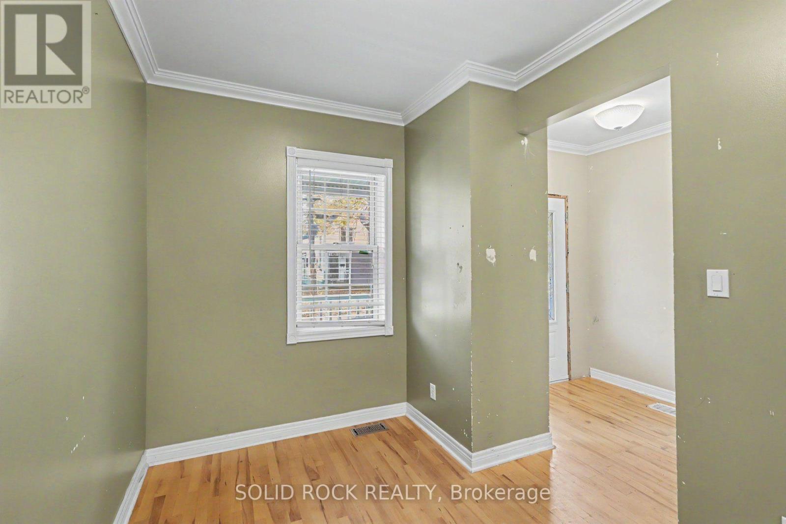 127 Pamilla Street, Ottawa, Ontario  K1S 3K9 - Photo 5 - X14104960