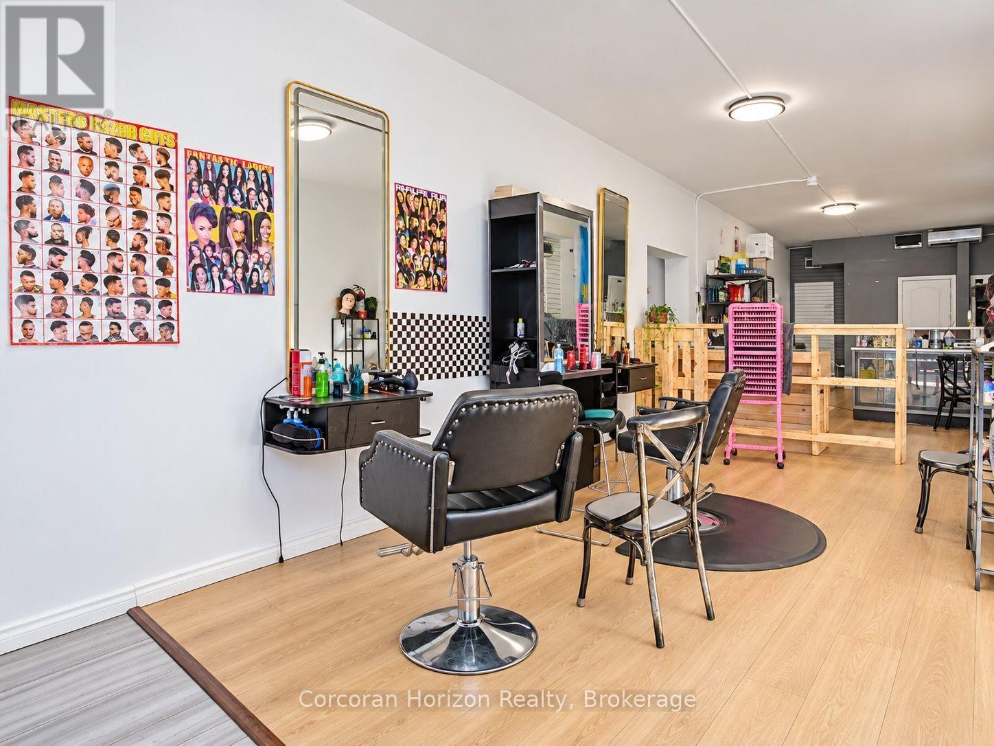 571-575 King Street E, Hamilton, Ontario  L8L 5N3 - Photo 14 - X14104950