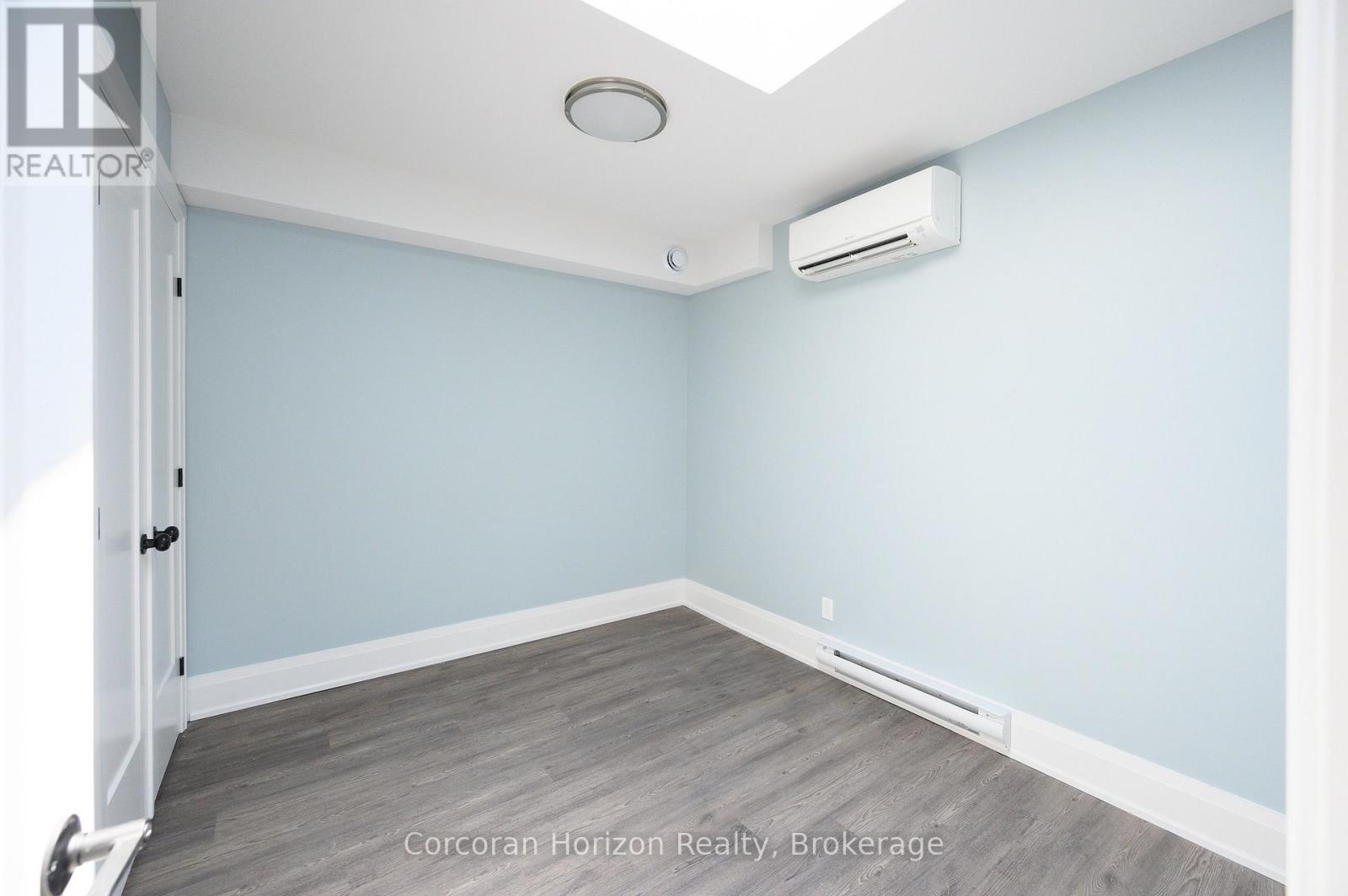 571-575 King Street E, Hamilton, Ontario  L8L 5N3 - Photo 7 - X14104950