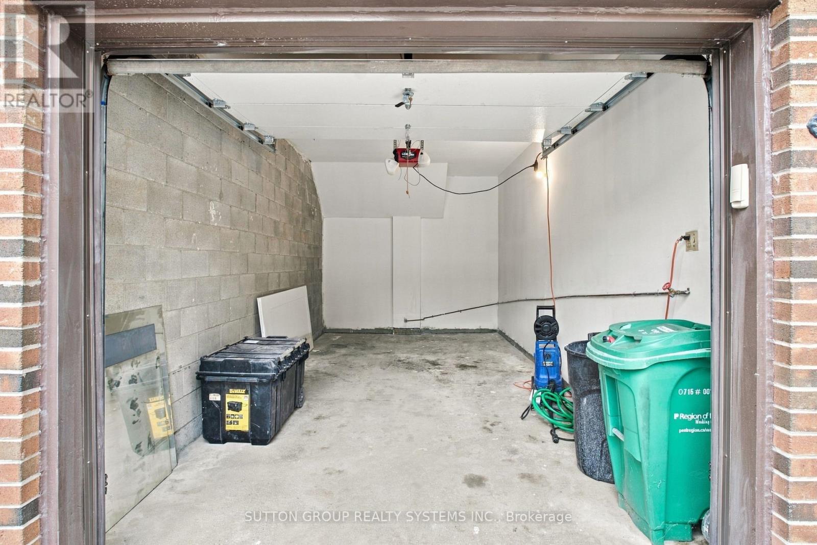 26 - 1951 Rathburn Road E, Mississauga, Ontario  L4W 2N9 - Photo 43 - W14093440