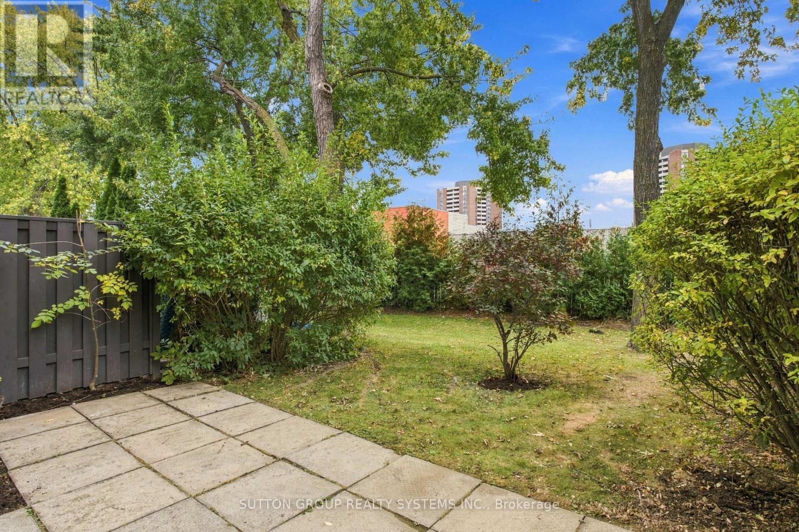 26 - 1951 Rathburn Road E, Mississauga, Ontario  L4W 2N9 - Photo 42 - W14093440