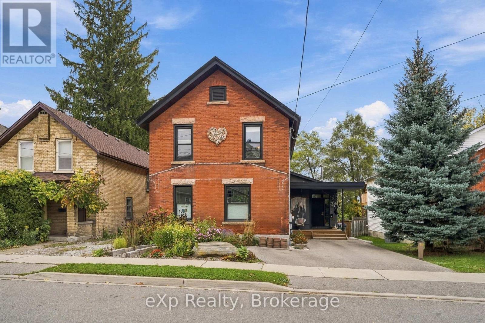 B - 34 Duke Street, Guelph (St. Patrick's Ward), Ontario  N1E 5K9 - Photo 2 - X14104954
