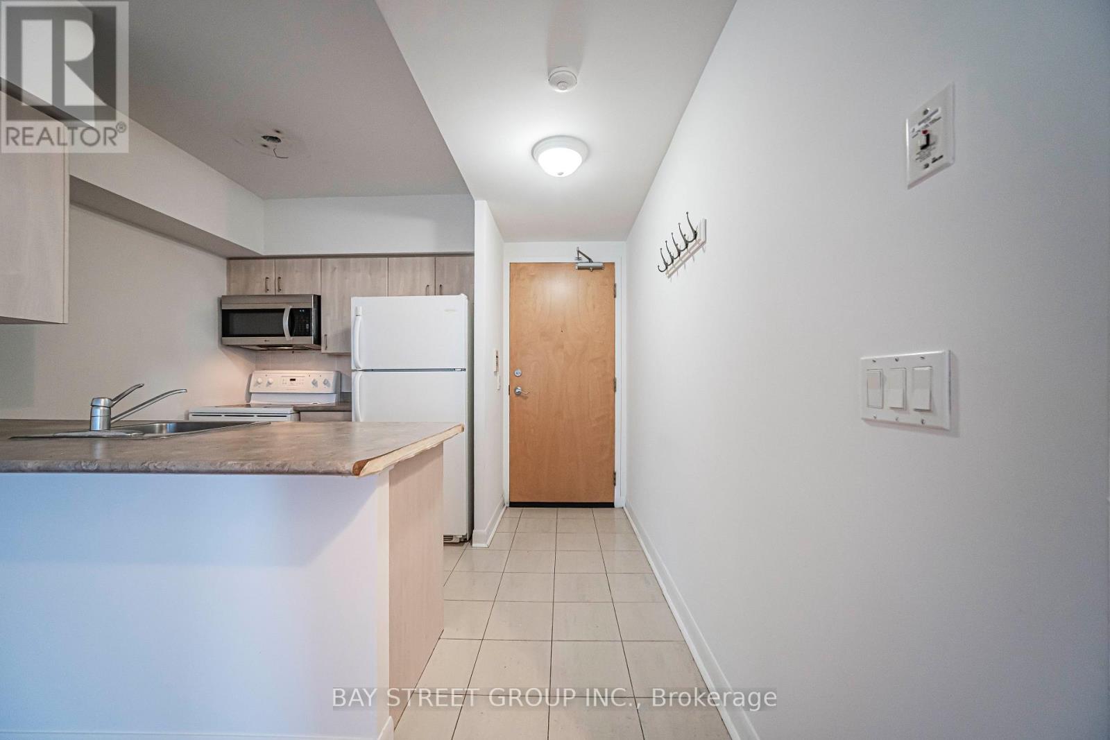 2810 - 4978 Yonge Street, Toronto, Ontario M2N 5N7 - Photo 17 - C14105022