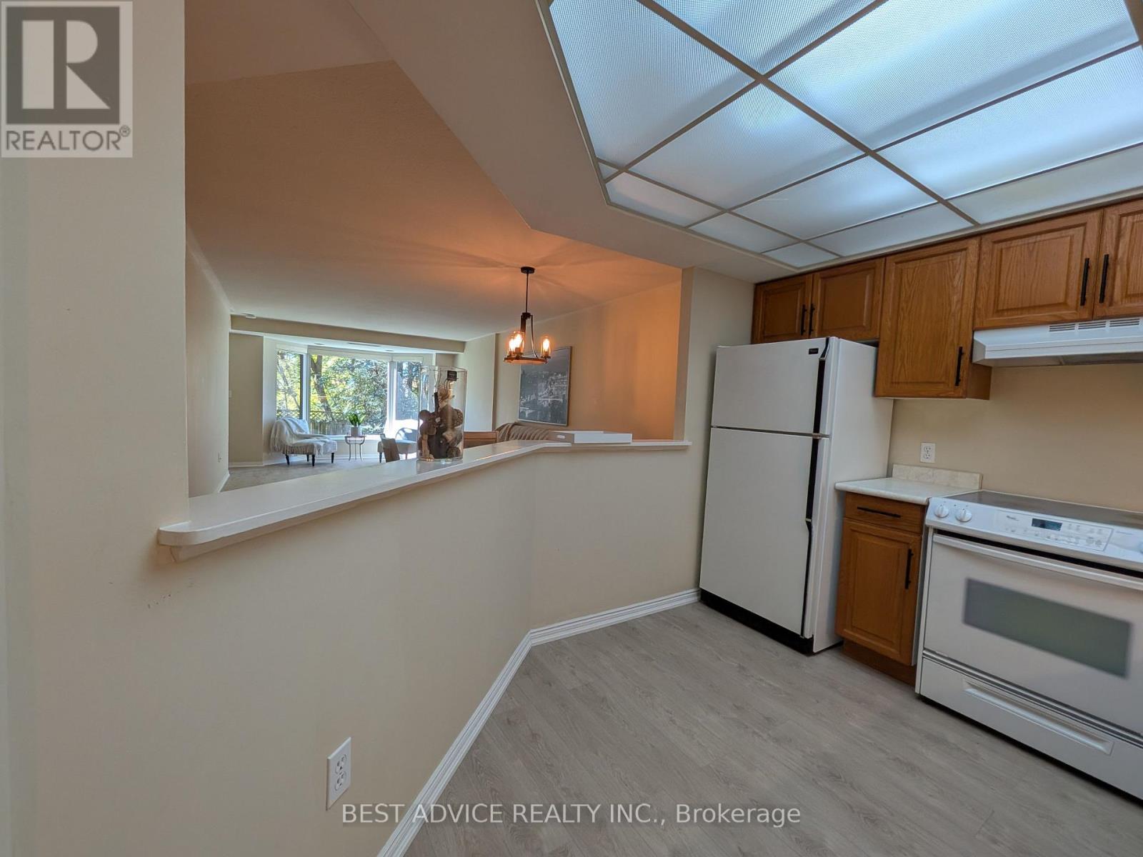 104 - 85 Wellington Street W, Aurora (Aurora Village), Ontario  L4G 2P2 - Photo 10 - N14104992
