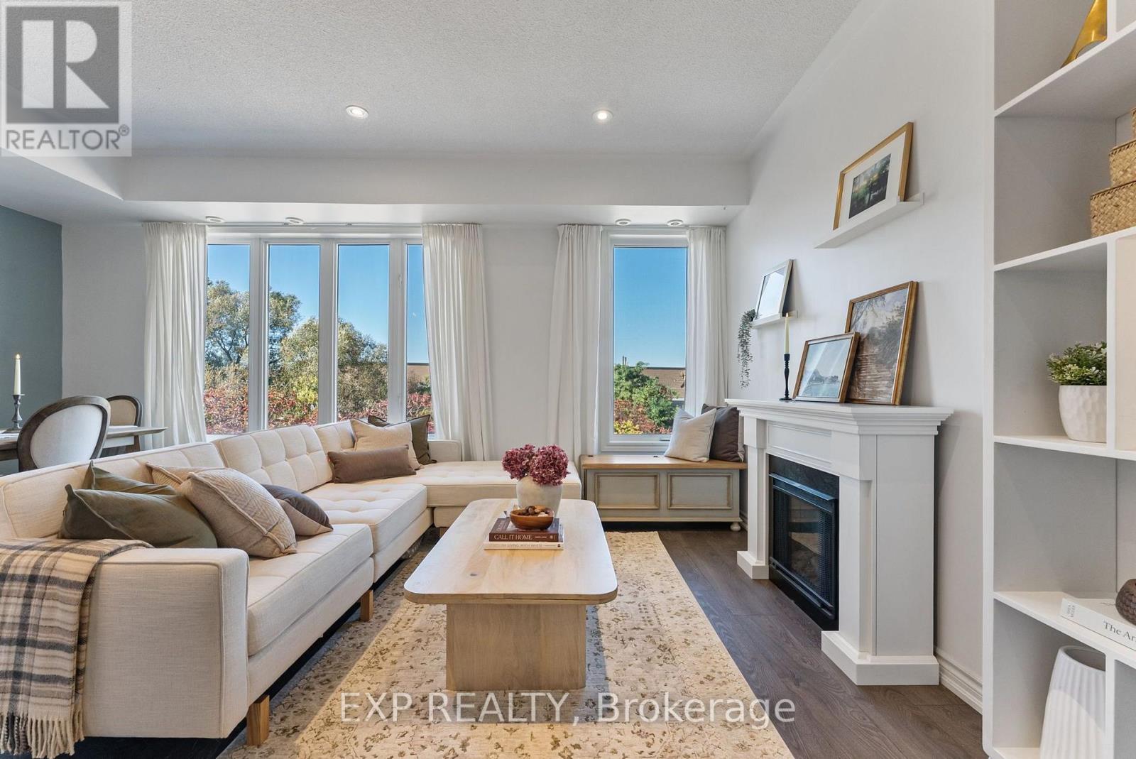6 - 145 Long Branch Avenue, Toronto (Long Branch), Ontario  M8W 0A9 - Photo 4 - W14104968