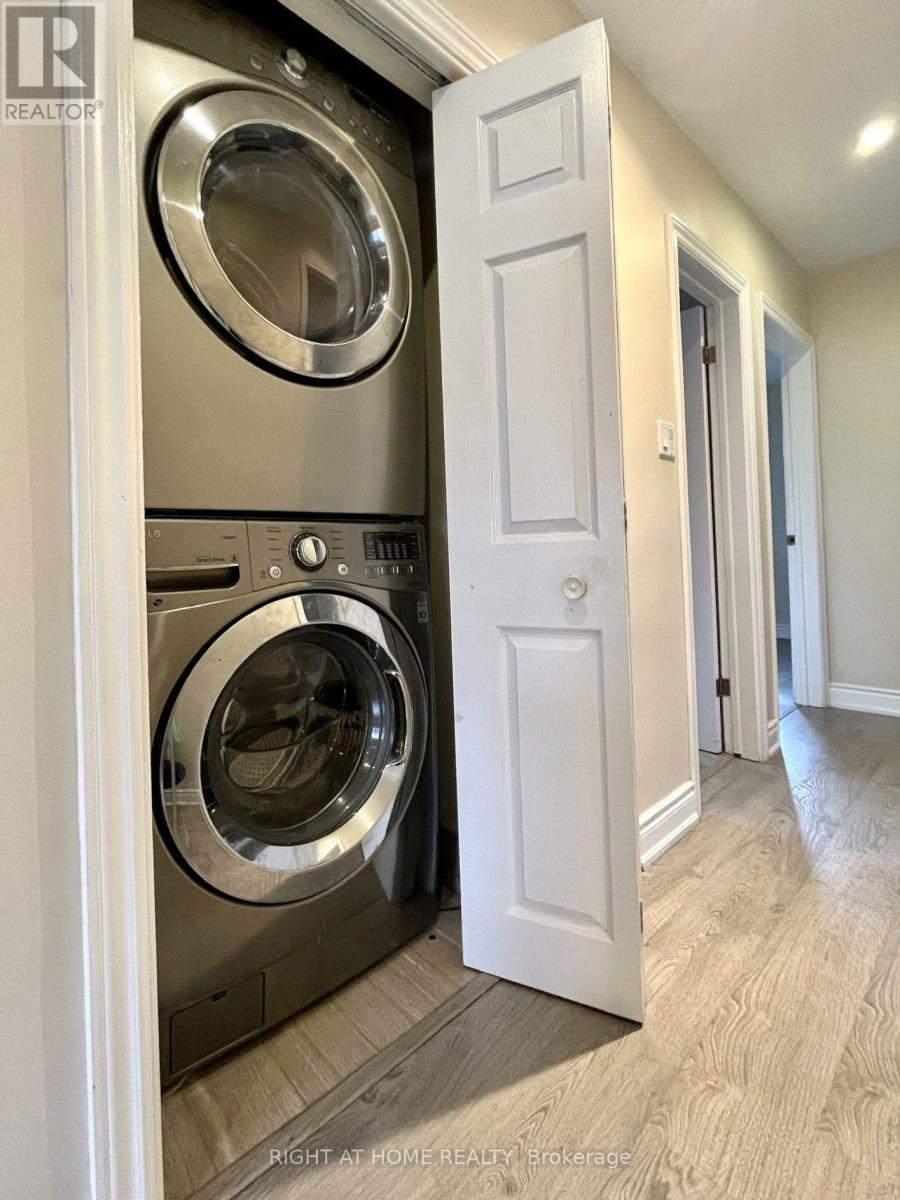 840 Atwater Avenue, Mississauga (Lakeview), Ontario  L5E 1L9 - Photo 14 - W14105028