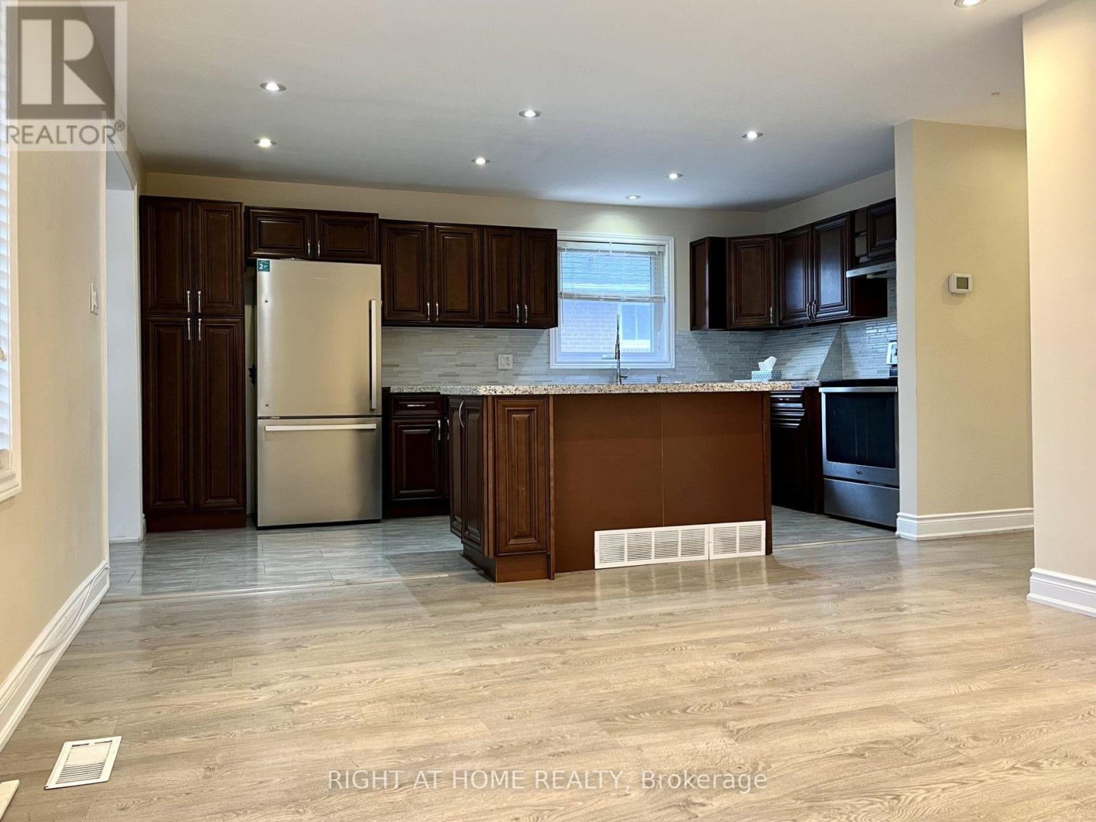 840 Atwater Avenue, Mississauga (Lakeview), Ontario  L5E 1L9 - Photo 6 - W14105028