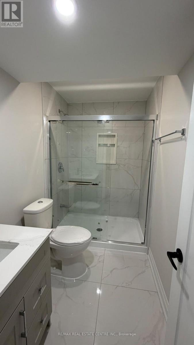 18 Gladmary Drive, Brampton, Ontario  L6Y 6K9 - Photo 14 - W14104946
