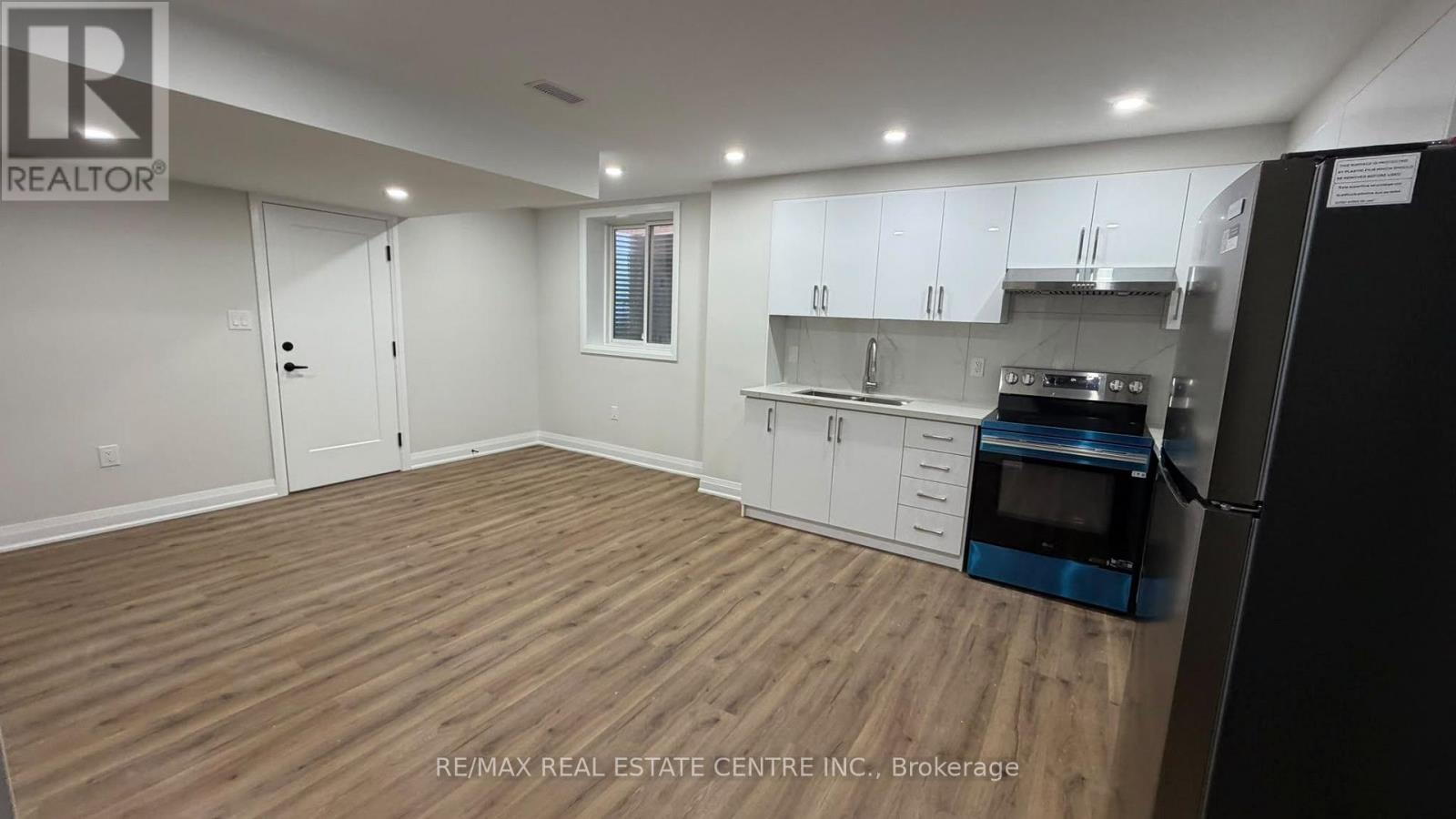18 Gladmary Drive, Brampton, Ontario  L6Y 6K9 - Photo 7 - W14104946