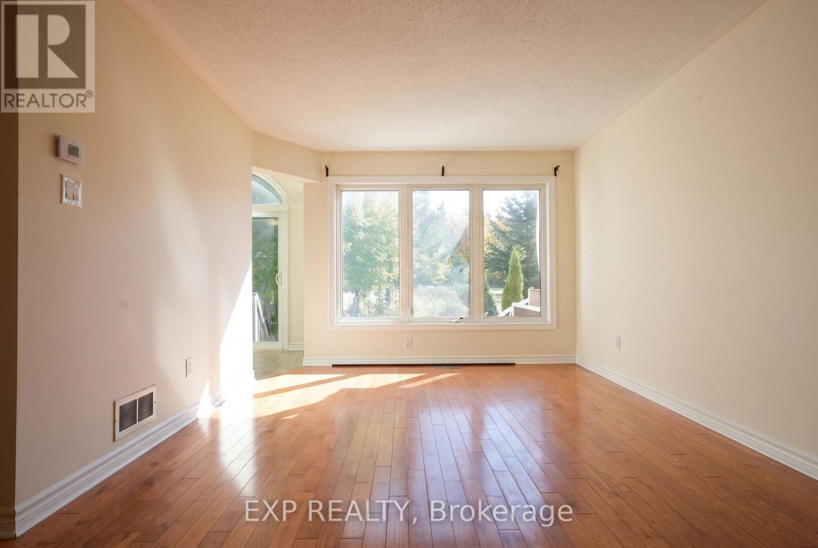 338 Forestbrook Street, Ottawa, Ontario  K2K 0B8 - Photo 16 - X14091508