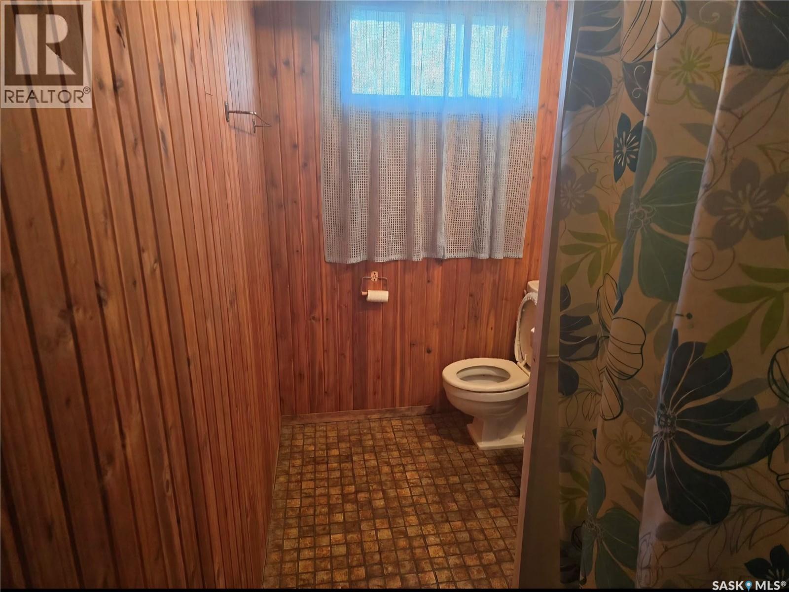 805 4th Street E, Prince Albert, Saskatchewan  S6V 0K6 - Photo 7 - SK051385