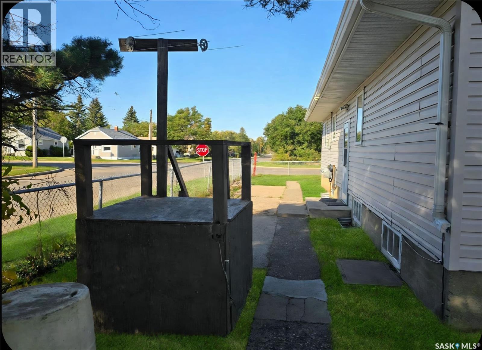 805 4th Street E, Prince Albert, Saskatchewan  S6V 0K6 - Photo 16 - SK051385