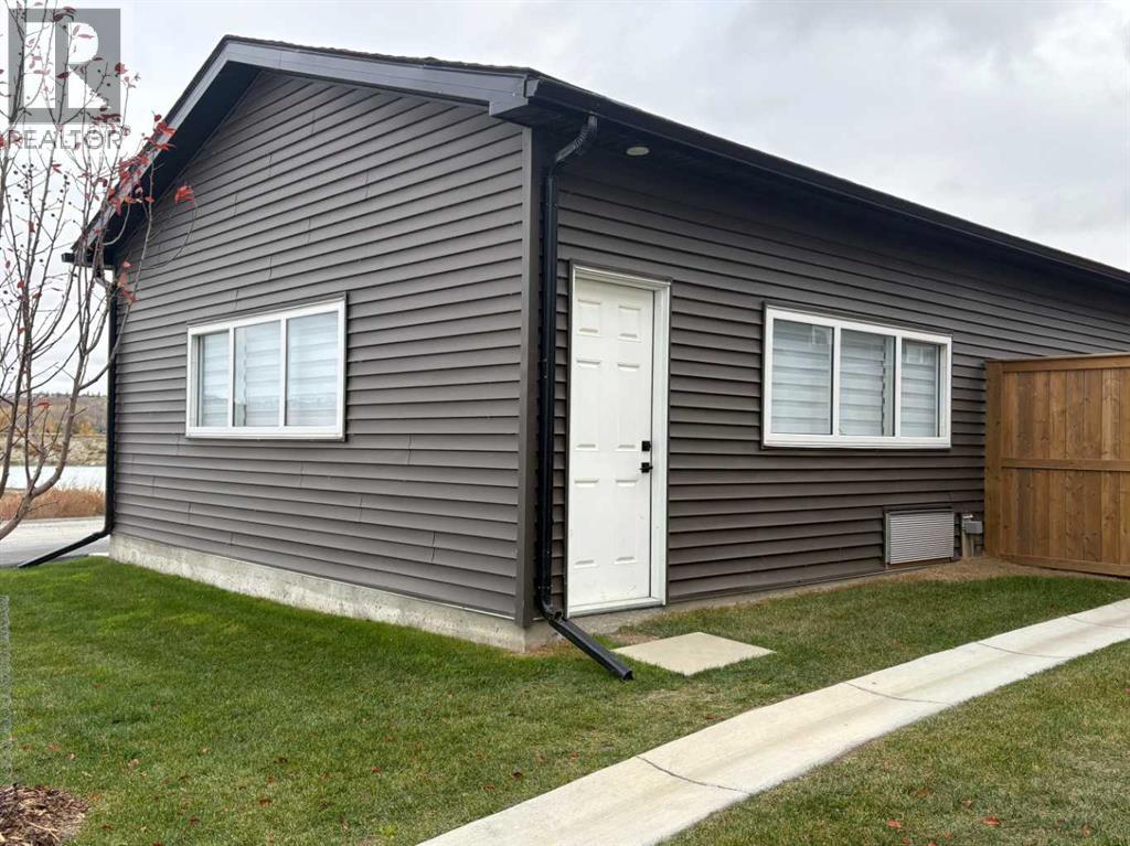 702 Wolf Willow Boulevard SE, Calgary, Alberta  T2X 5R1 - Photo 6 - A2351100
