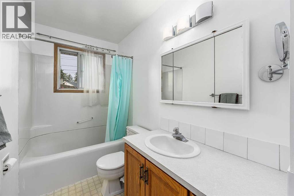 2120 Milne Drive NE, Calgary, Alberta  T2E 6B8 - Photo 18 - A2353848