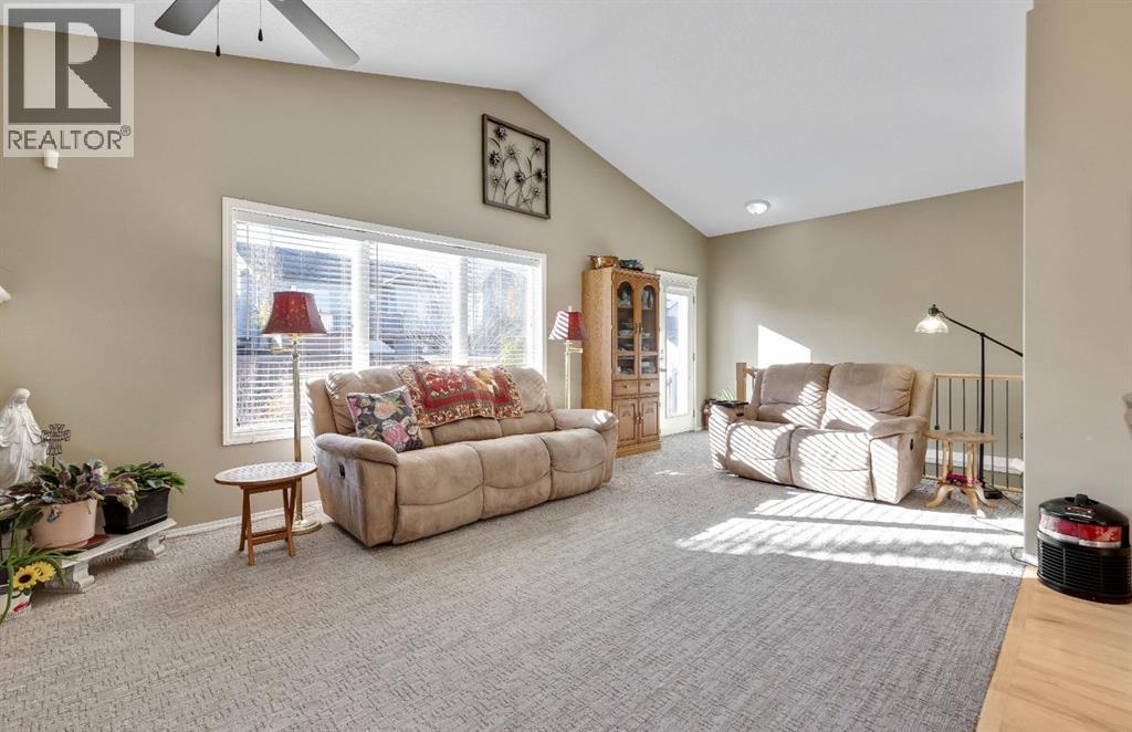 105 Willow Ridge Crescent SW