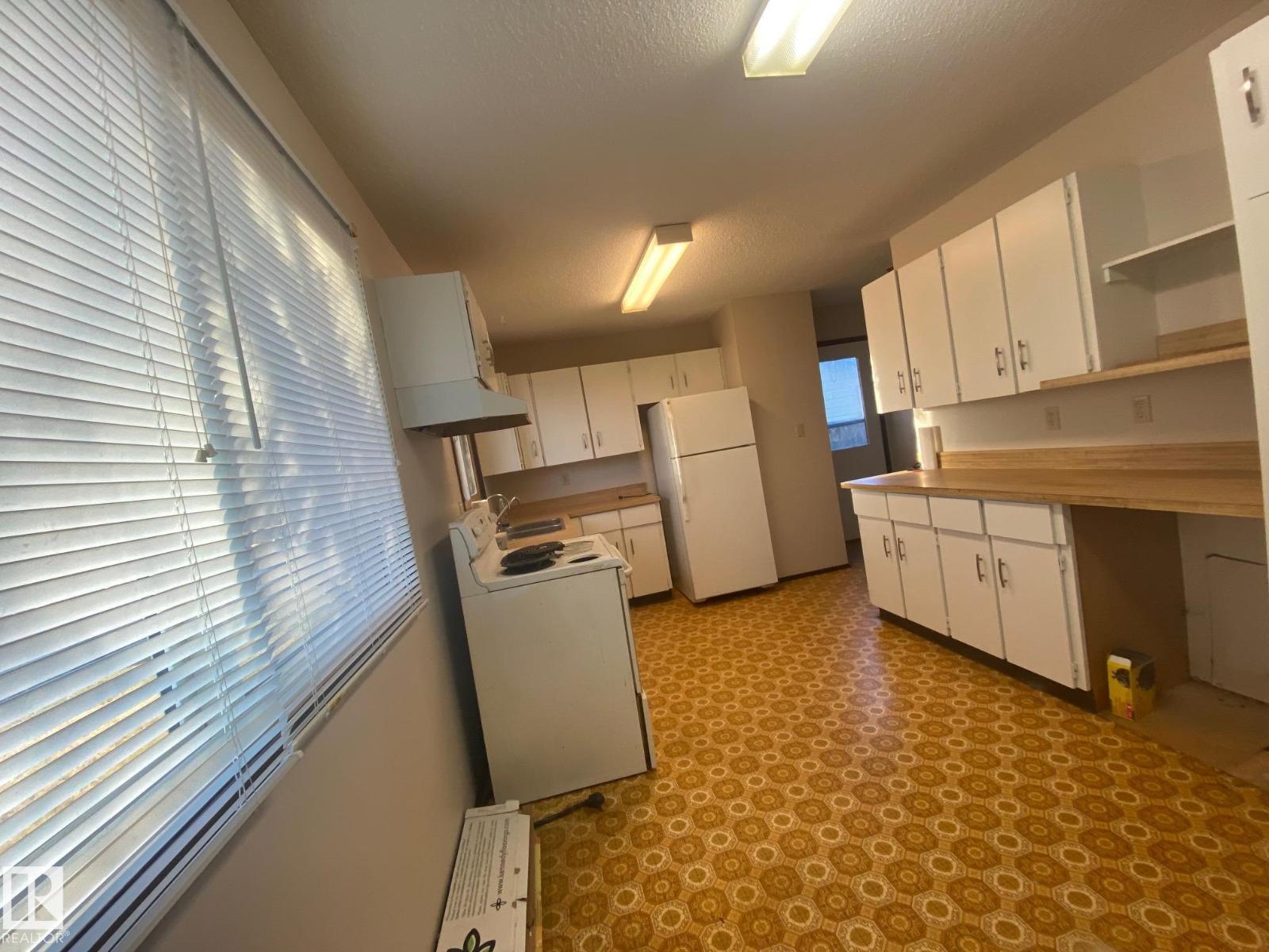 4103 73 ST